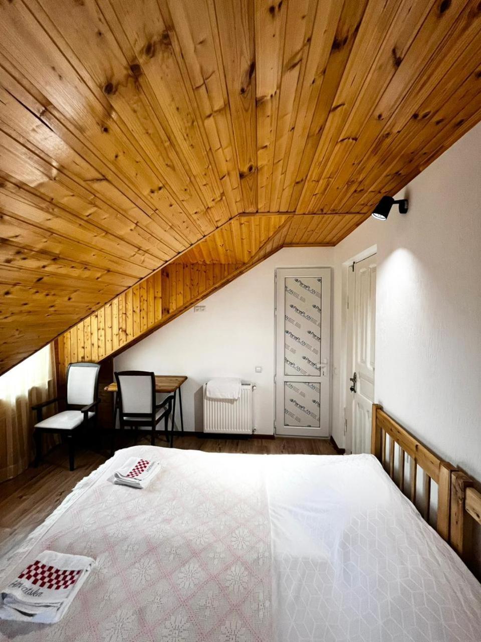 Nino & Irodi'S Guest House Κουτάισι Εξωτερικό φωτογραφία